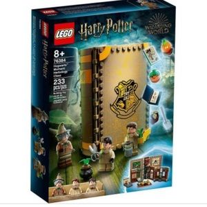 Harry Potter wizarding world hufflepuff book Lego set brand new never open
